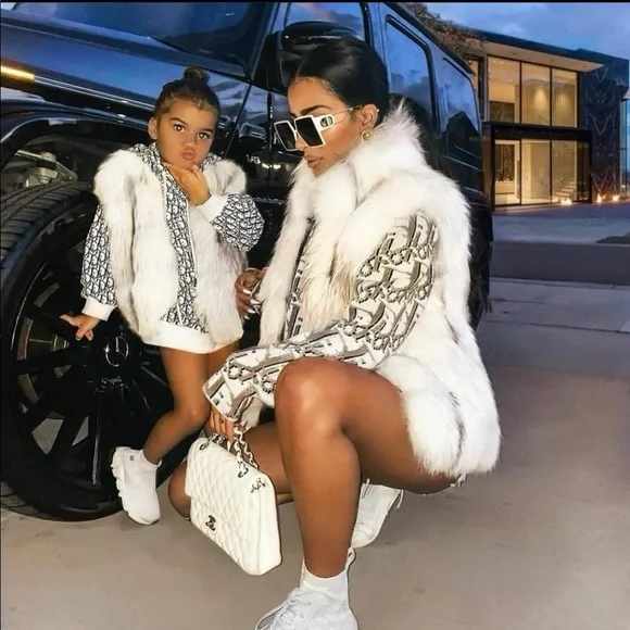 Christian Dior Vintage Monogram Trotter Logo Hand Knit Sweatshirt - Picture 3 of 16